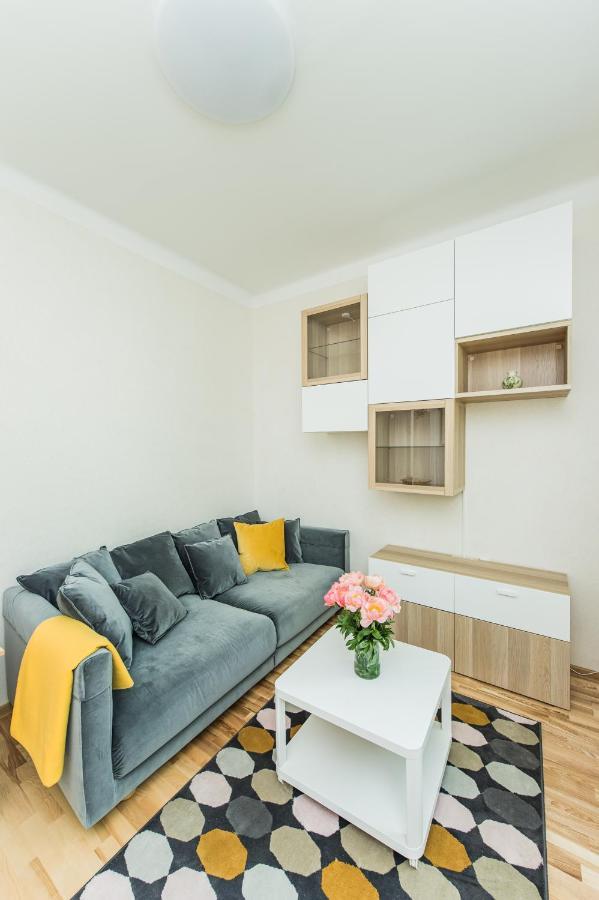 Lovely 1-Bedroom Apartment In Kaunas Old Town Eksteriør billede